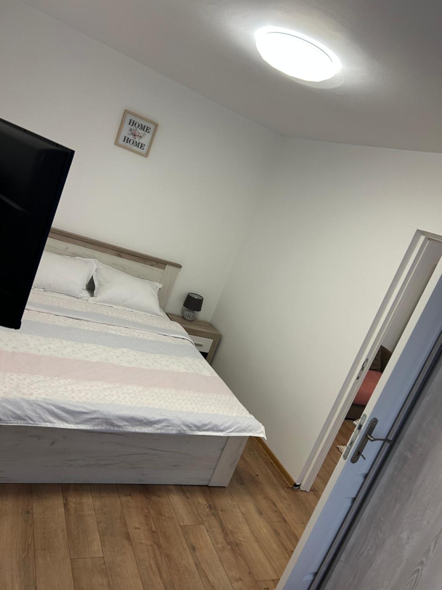 Lillia House Appartement Braşov Buitenkant foto